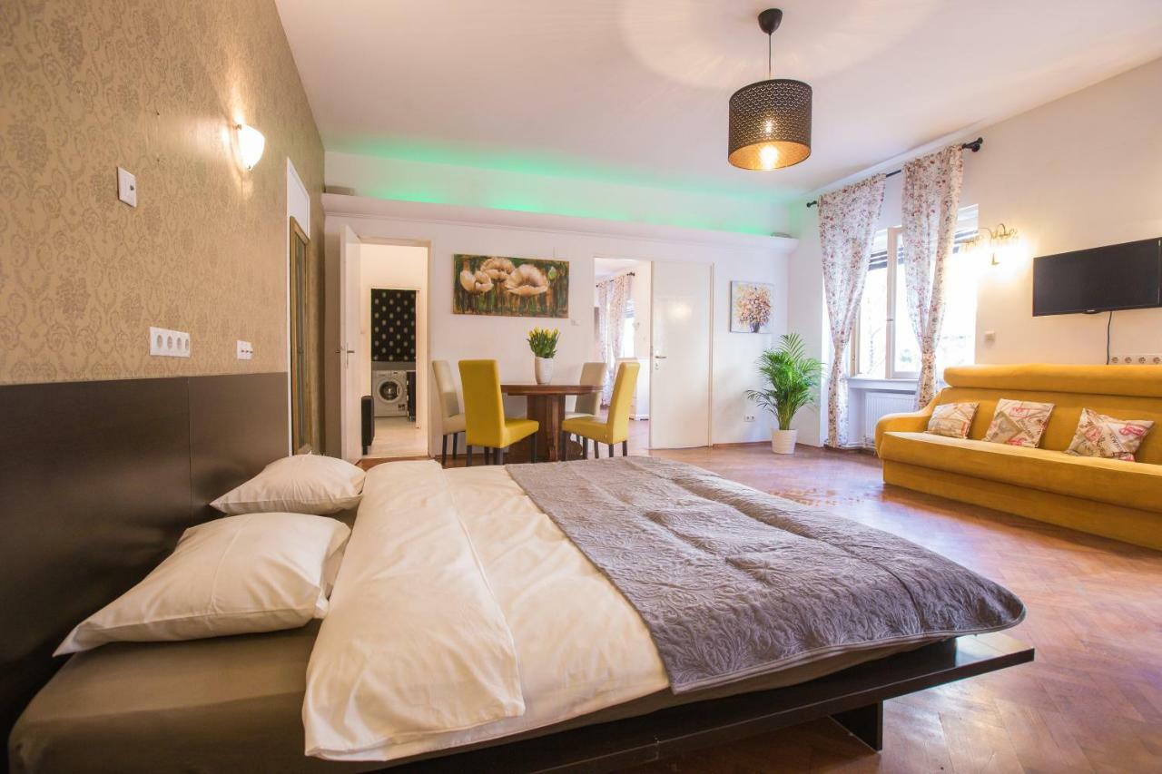 Color Apartments Nicolae Tonitza St Bucharest Exterior photo